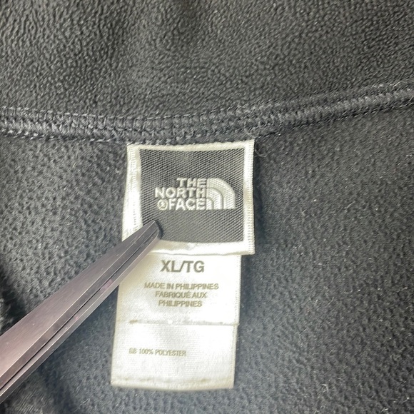 The North Face Mens Black Micro fleece 1/4 Zip Pullover, size XL - Picture 2 of 7